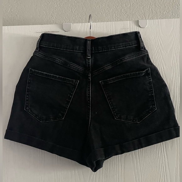 Express Black Jean Mom Shorts Shortie High Rise for Women Size 2 - Picture 4 of 12